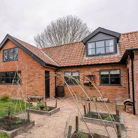 Red House Loft, East Green Саксмъндам Екстериор снимка